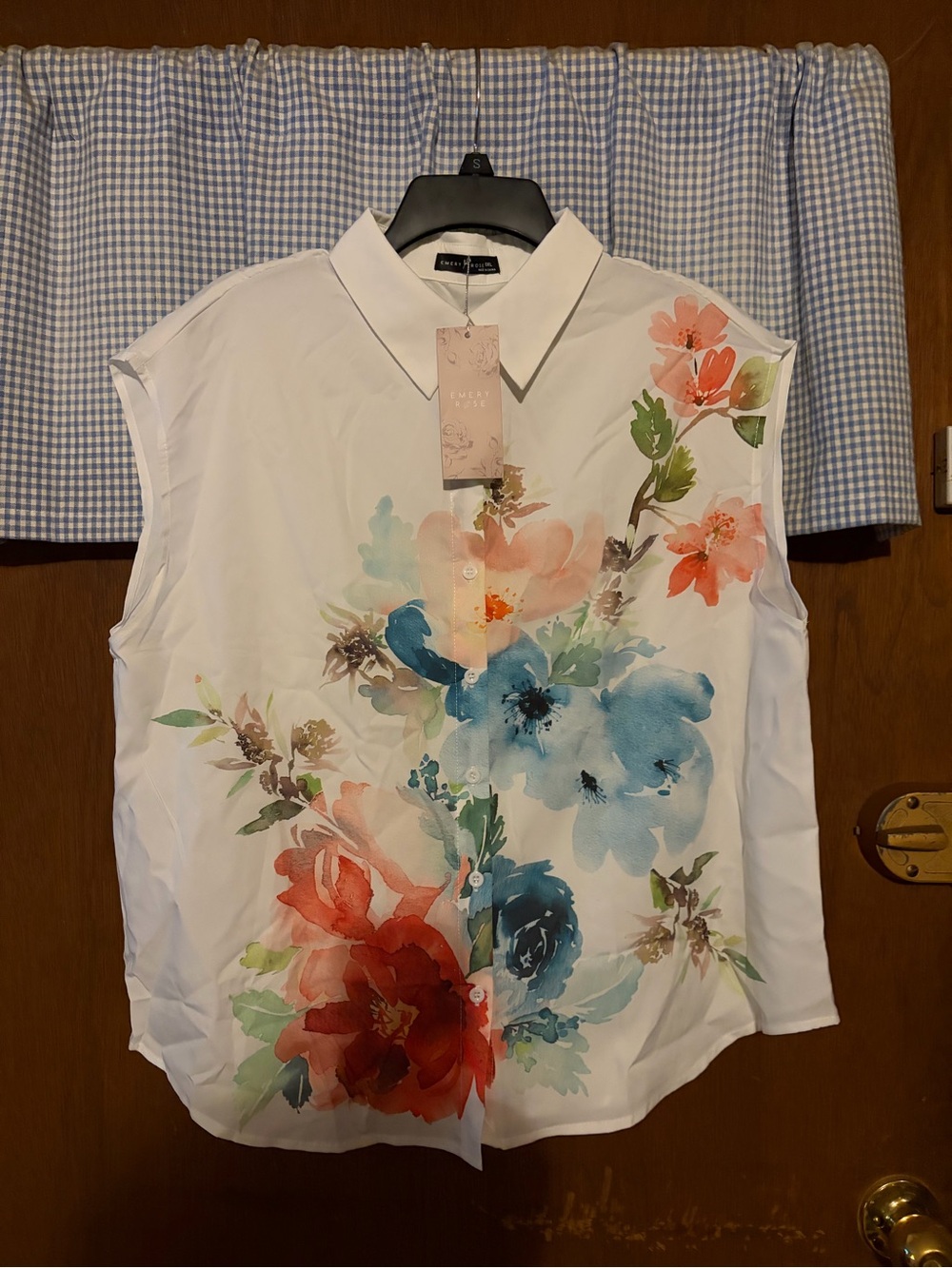 Sleeveless White Collared Blouse with Watercolor Floral Print